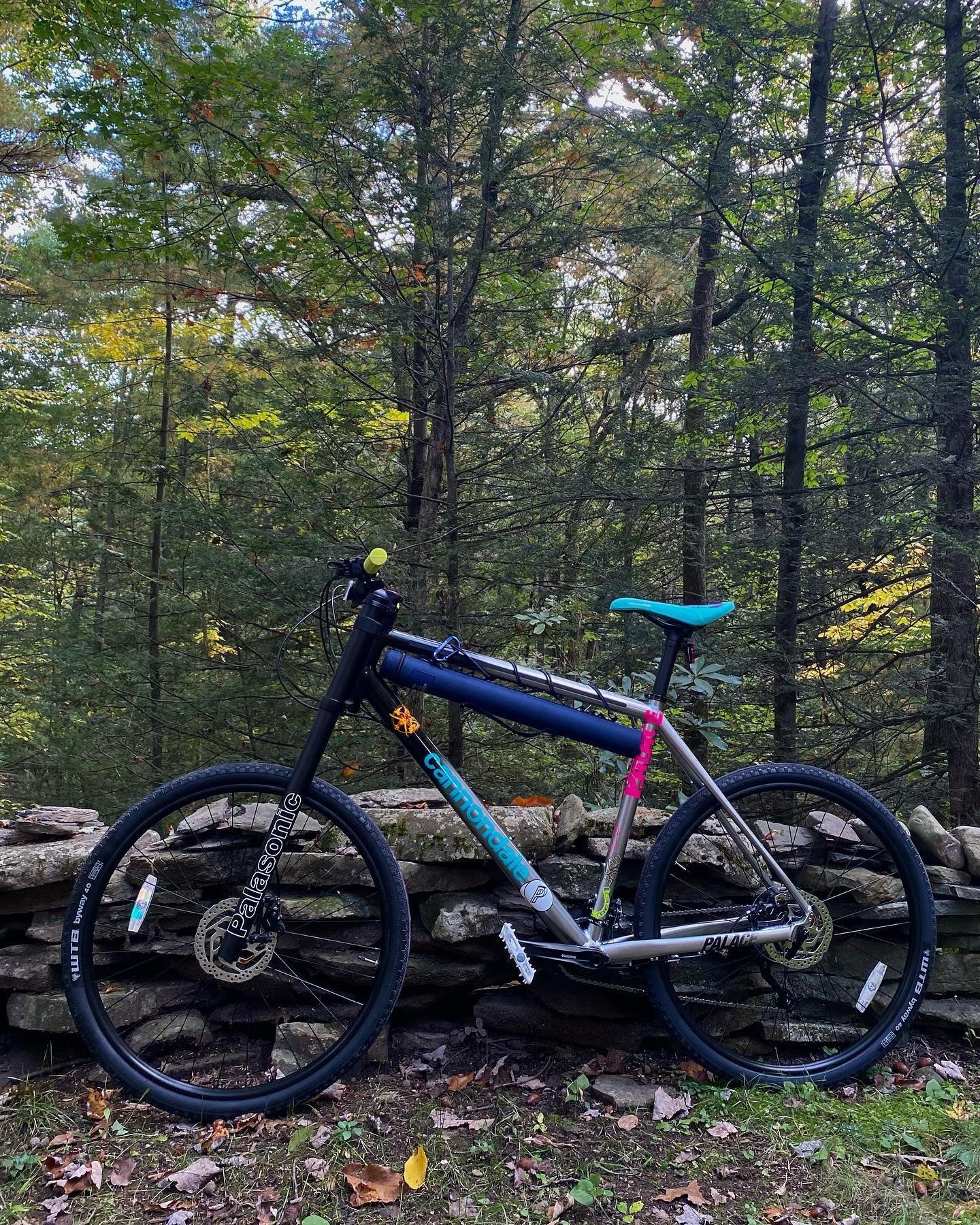 Nation FC 6-Piece Travel Rods