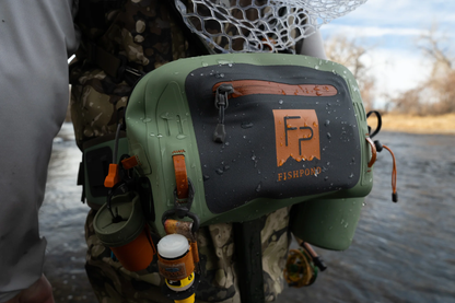 Fishpond Thunderhead Submersible Lumbar Small